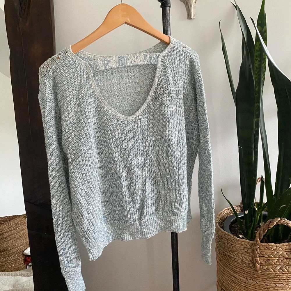 Sweater - Picture 2 of 3